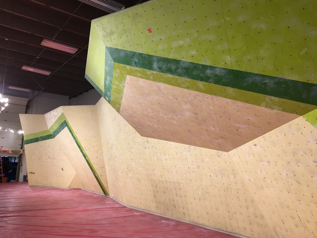 _rylsco's tweet photo. Reset day is a beautiful thing #cliffsideclimbing #boulderseries #blankslate https://t.co/WfZb6J3KmE