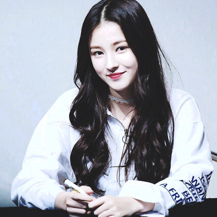 kiyowopack's tweet photo. ;            Nancy icons req by @beautiasf 

[ rt / fav if u use / save it !💙 ]

cr : summer ; kiyowopack. https://t.co/eiidShIRCc