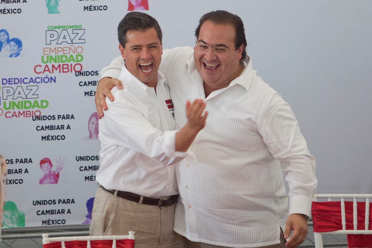 ferbelaunzaran's tweet photo. Ya cayó uno... ¿y cuándo el resto de la familia? https://t.co/nwOnYWFPWP