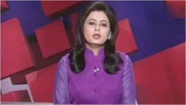7NewsSydney's tweet photo. News anchor in India labelled 'brave' for reading breaking news on her husband’s death in a car crash without crying https://t.co/90DwIRnCAS https://t.co/C3K7g6iVea