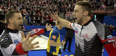 CurlingCanada's tweet photo. Good as GOLD! Our world champs, Canada’s @TeamGushue! Read our story on their #FWMCC2017 win: https://t.co/jGuNVhT3ez #curling https://t.co/Inso4xWpnO