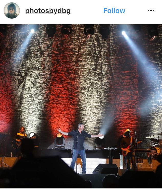 GwensMyFavorite's tweet photo. https://t.co/BfFljlm6AR #blakeshleton @blakeshelton #countrythunder2017 https://t.co/kmCQ6vOg50