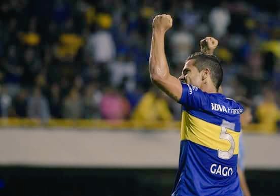 Lupaez0's tweet photo. Mi héroe no lleva capa ni espada, lleva el 5 en su espalda 💙 Feliz 31 años capitán ⚽ Por mas títulos 👏
#FelizCumpleGago https://t.co/nq7VKNy1Mb