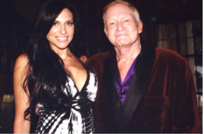 Happy birthday @hughhefner 💋 https://t.co/bEWMuUETHP