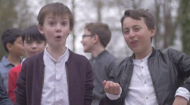 20minutesCult's tweet photo. VIDEO. New Poppys: Découvrez en exclusivité le clip de leur reprise du «Sens de la vie» de Tal https://t.co/TiHWxrjadb https://t.co/PIxnzqJMsD
