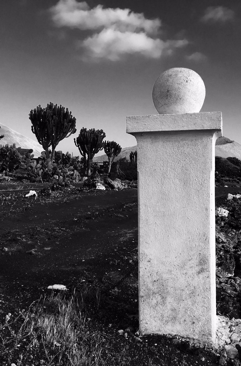 Photography Masterclass "Howe to use a mobile phone to create bog pictures #photography #masterclass #bw #blackandwhite #Lanzarote