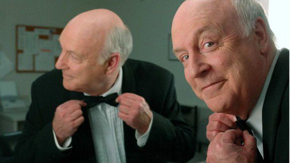 SamsungTechEU's tweet photo. Down Under pays tribute to legendary satirist, John Clarke, dead at 68 #seomanchester https://t.co/mCSfXZJ0hk https://t.co/fFDMHJL3Aj