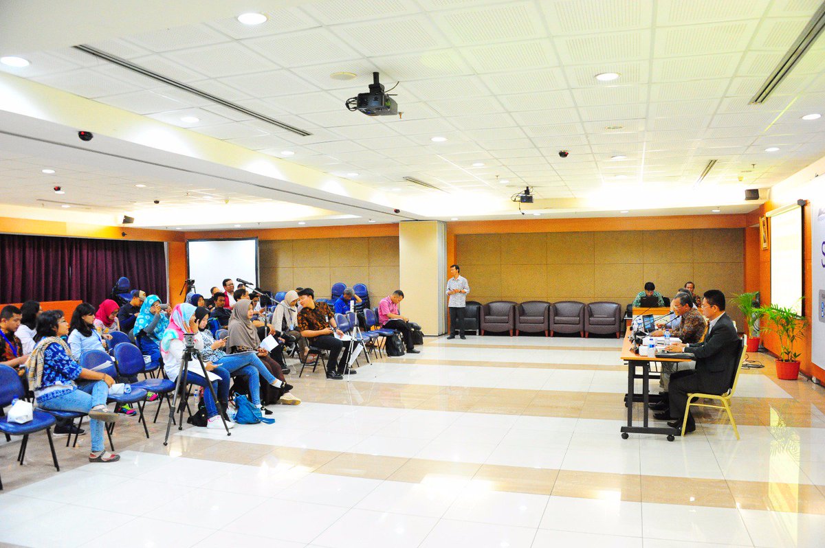 (3) Pendaftaran Online #SBMPTN2017 akan dibuka mulai 11 April 2017 dan dapat dilihat/diakses di laman pendaftaran.sbmptn.ac.id