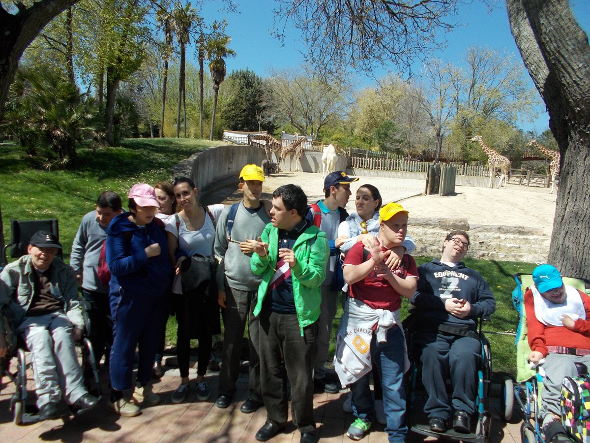 FNSCamino's tweet photo. El #CDNSC visita el @zoomadrid - https://t.co/0uo32JA1pH https://t.co/rTp470nwFP