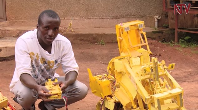 ntvuganda's tweet image. Young man in Mukono makes imitation of wheel-loader #NTVnews bit.ly/2oh2rBu?utm_me…