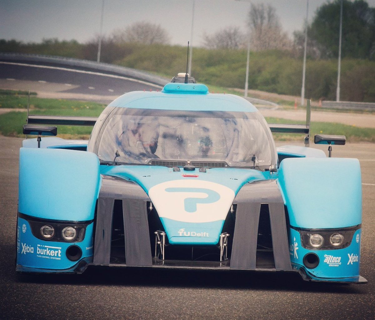 LeovanderEijk's tweet photo. High speed weekend on #rdw testcircuit with @ForzeDelft step by step faster 😎👊👊 #tudelft #hydrogenpower #cleanfuels https://t.co/IkDRdyFHTv