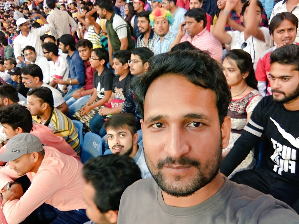 sir_vstiwari's tweet photo. Today I will definitely miss the environment of #HolkarStadium #Indore. I really enjoyed the game against #KXIPvsRPS #LivePunjabiPlayPunjabi https://t.co/Fu0ZJYMqQE
