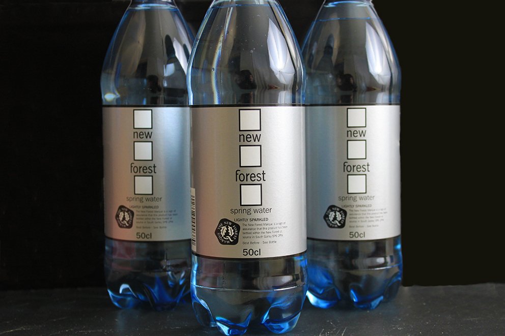 farmerschoiceuk's tweet image. It has been a hot weekend, make sure you stay hydrated bit.ly/2ohSJxo #drinkmorewater @NewForestSpring  @HampshireFare