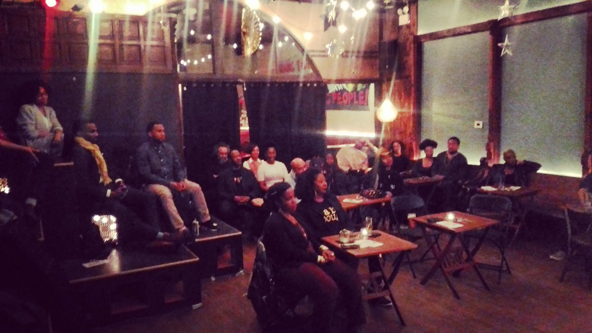 BondfireRadio's tweet photo. Great crowd for 100th ep of @TeawithQJ #teawithQJ at #StsrrBK @StarrBarBK! https://t.co/cmU7NopAy2 #bondfireradio #realradioforrealpeople https://t.co/Tt6tcRlOB5