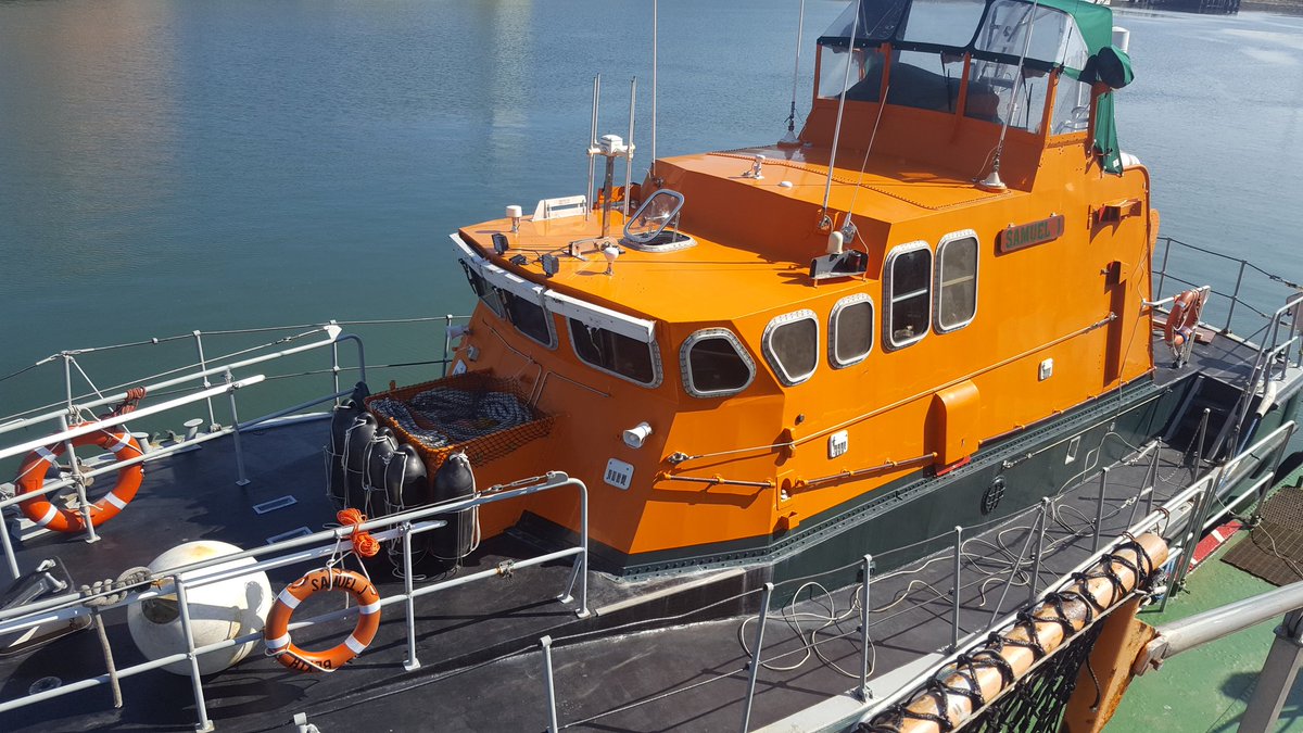 CLBoating's tweet photo. Different to the normal 'own boat training'. Fantastic few days training with Blyth All Weather Lifeboat. #TEAMCLBOATING #rya_training https://t.co/j1YQ74cR8C