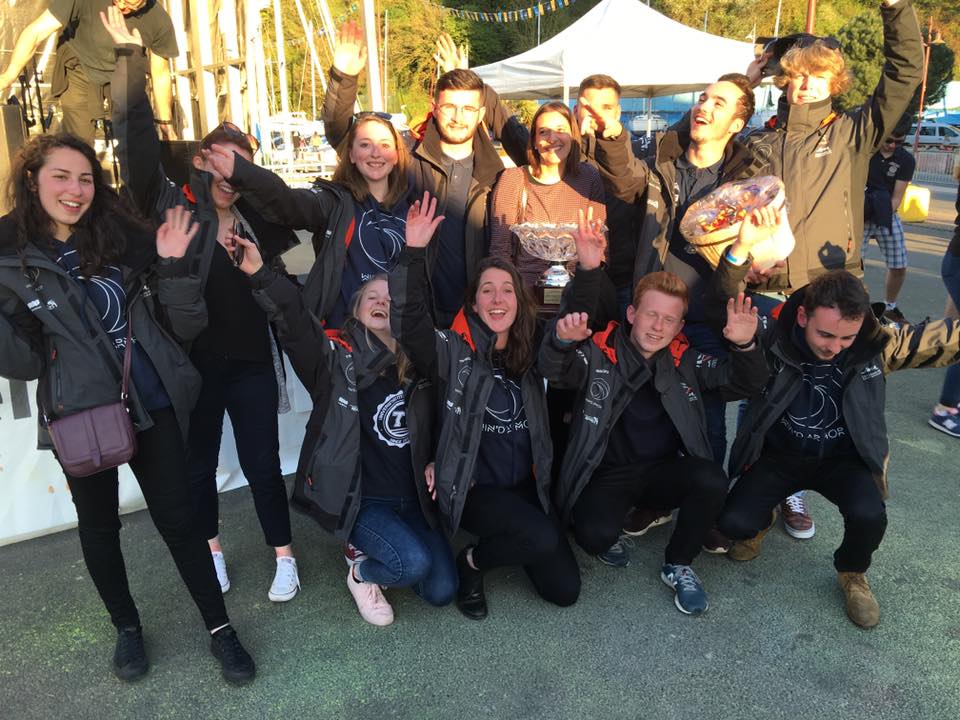 RennesUniv's tweet photo. Carton plein pour nos #IUT @RegateDesIut⛵️
@uncapdavance gagne le challenge Voile👏
@regate_lannion &amp; #WindArmor le challenge communication👏👏 https://t.co/yFyvgzO6lP