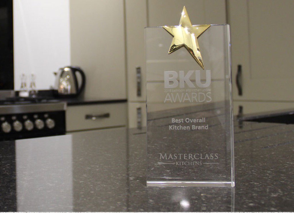 roweinteriors's tweet photo. Award-Winning @Masterclasskitc available from our #Hoylake showroom #Wirral. #bestkitchens https://t.co/78cGAbRy2w