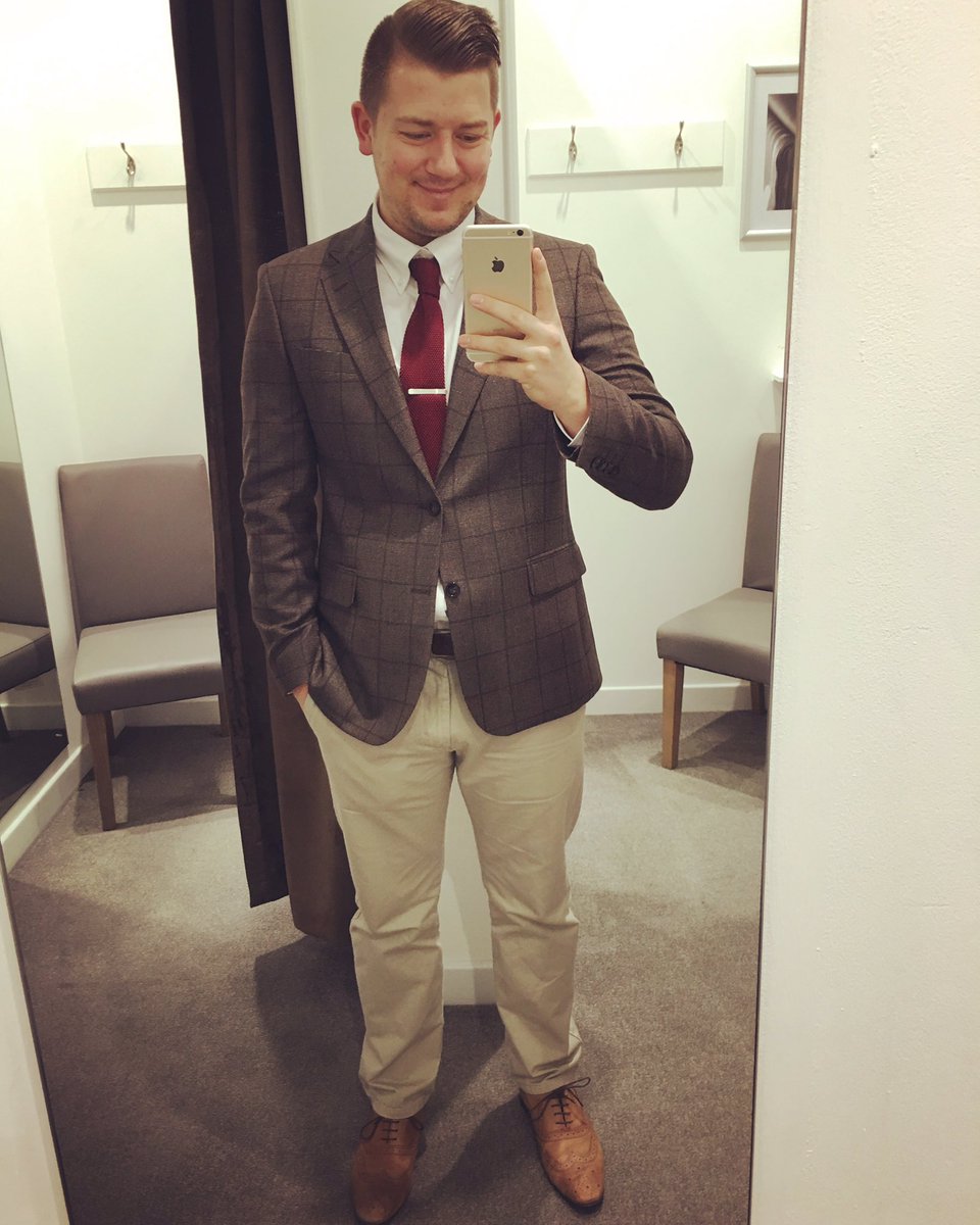 BrandonNail's tweet photo. #Monday #morning #work #working #check #blazer #checkblazer #paulcostelloe #paulcostelloeman #dapper #gent #gentleman #dapperchap https://t.co/a6bNRUs64A