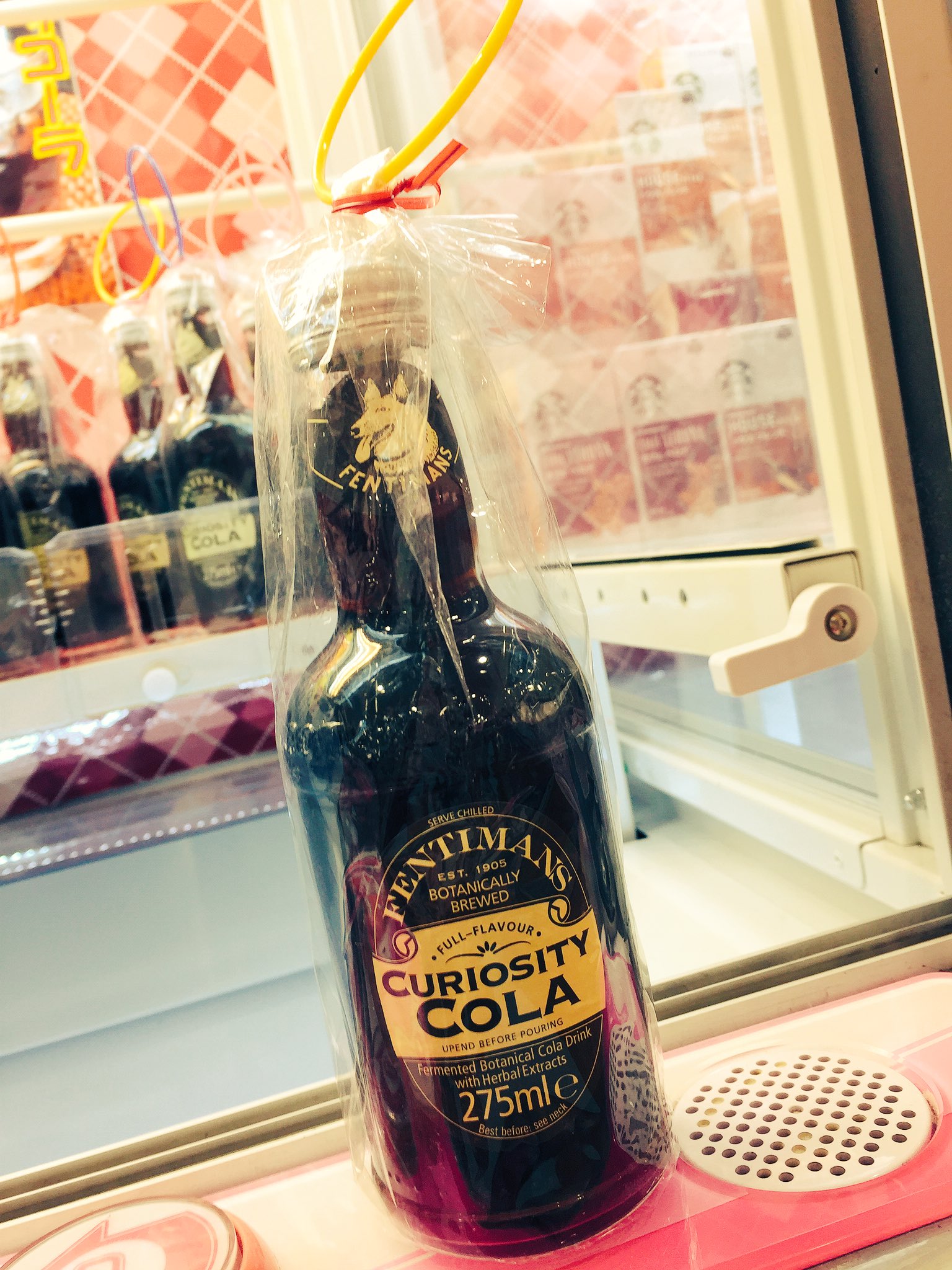 Namcoららぽーと立川立飛店 あの伝説の飲み物が再びやってきた そう 世界一美味しい らしい というあのコーラ キュリオスティーコーラ だぁぁぁぁぁ え ホントに美味しいのかって それは自分の舌で確かめよ 笑 Namco Namcoららぽーと
