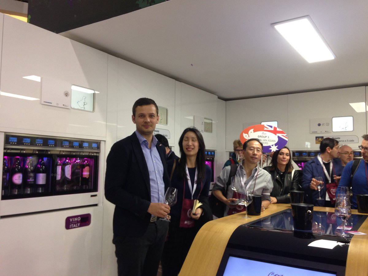 silviasartor94's tweet photo. Now at #uvive buyers tasting #venetowines #Vinitaly2017 #vinitalywodtour #vinitalymfwc @VinitalyTour https://t.co/TuyZ3S1dIA