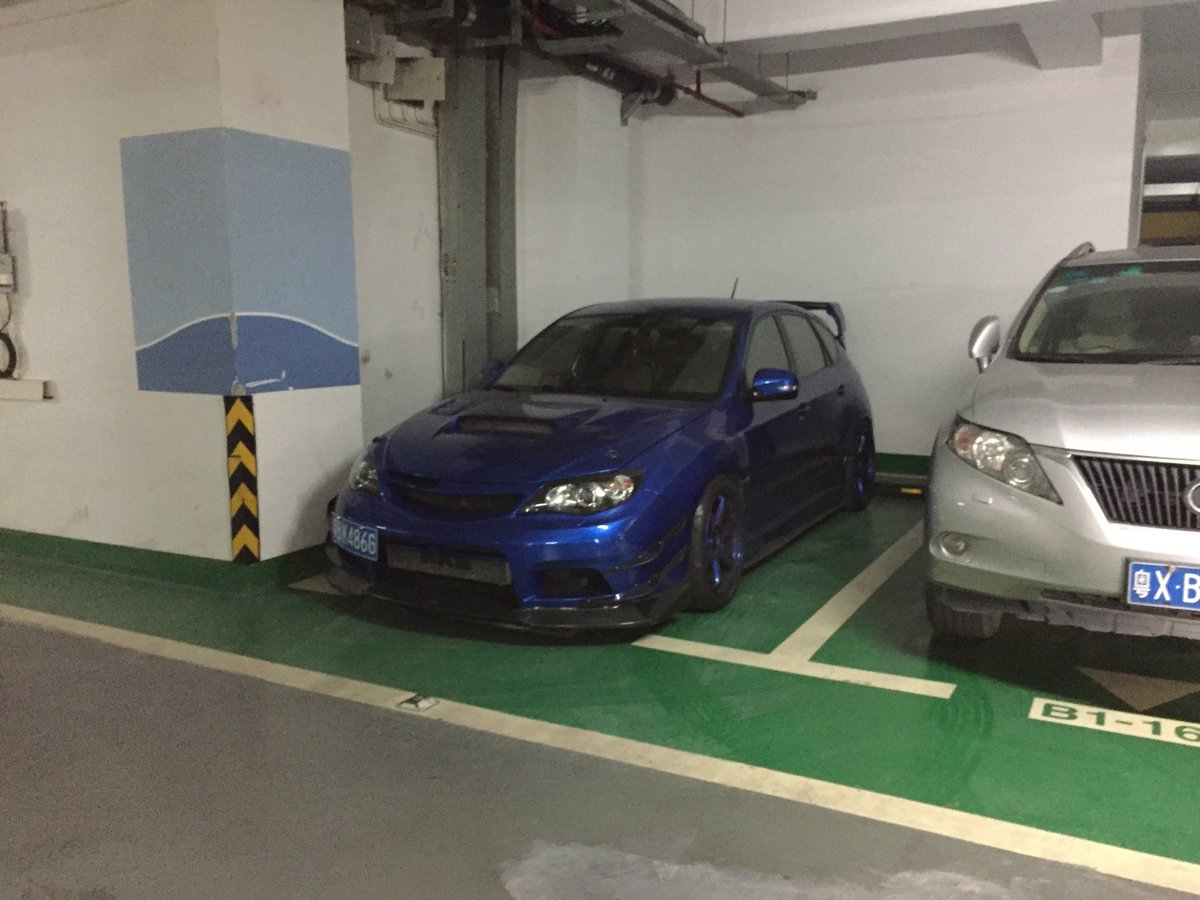carspottinghk's tweet photo. Heavily modified Subaru Impreza WRX STI in a parking lot in Shenzhen
#Subaru #STI #Modified https://t.co/k5BCvjSWMu