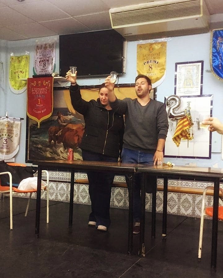 Falla026's tweet image. 📣¡¡Habemus presidentes!!📣 Alejandro Triana Calpe y Milagros Rojas García, continúan ❤️
#unañomas #seguimossumando #LaFalleraMola #JoSóc26