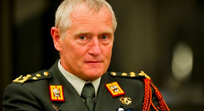 Voor 2018 is het programma voor de Drentse veteranendag al bekend: Peter van Uhm is dan te gast. → rtvdrenthe.nl/nieuws/120548/….