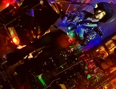 swleaudio's tweet photo. We're very proud  to announce Matt Gonderton of the fantastic Boogie Shoes is playing our pickups. Check out https://t.co/dveFueOtCC https://t.co/Y1mQH2V3pd