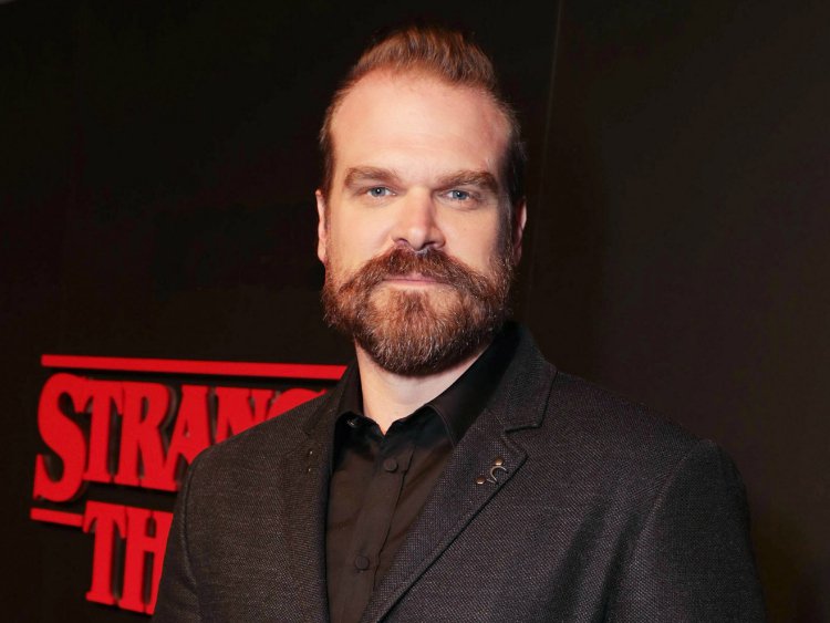 A happy 42nd birthday to Stranger Things\ Chief Jim Hopper, David Harbour. 