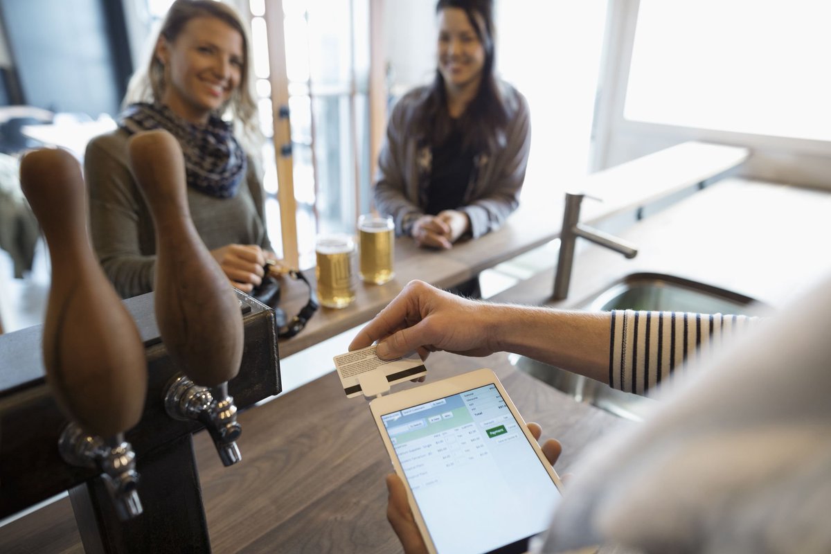 richardbranson's tweet photo. Should every business now consider itself a ‘digital’ business? https://t.co/DeVDtX3Vju #readbyrichard https://t.co/iiu14yYpO8