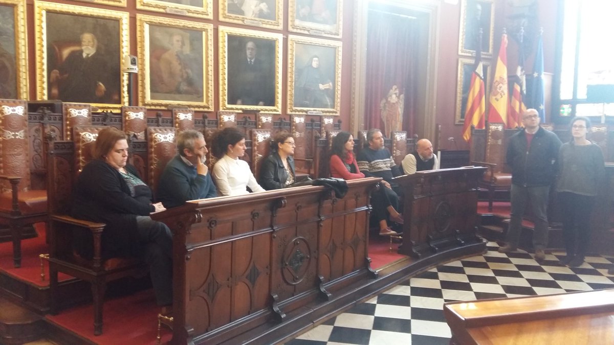 hila's tweet photo. No podem donar l'esquena al sentiment de solidaritat de la ciutadania pq som una ciutat compromesa, volem ser una ciutat d'acollida #joacull https://t.co/l5FfVd6Zyn