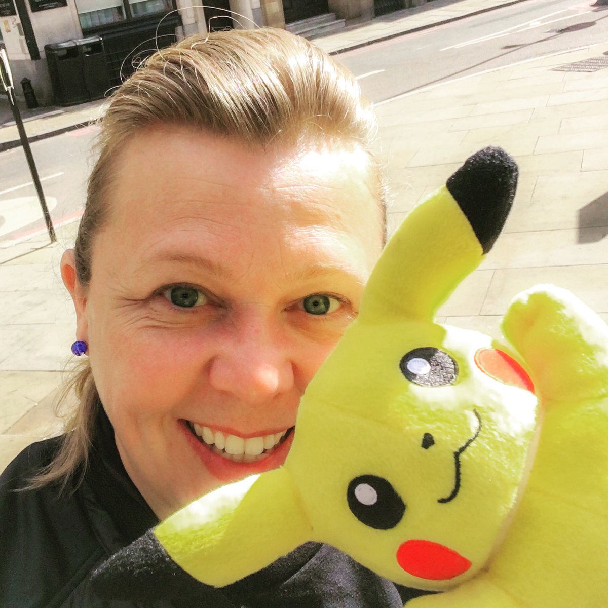 Guided_Walks's tweet photo. Ready with my make #Pikachu for a private #London #poketour #londonislovinit https://t.co/2Rh3uMEMQ5