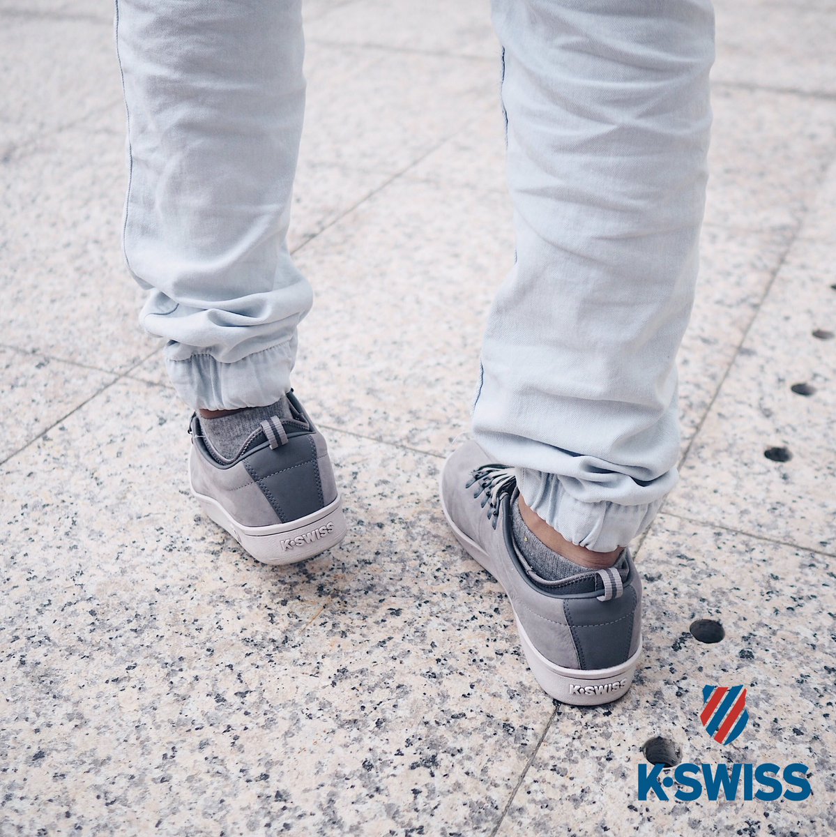 NightPhoomin's tweet image. ทริปกัวลาลัมเปอร์ ไนท์ใส่รองเท้าของ @KSWISS รุ่น Classic 88 Sport หล่อเลยยย | Traveling with #kswiss #kswissthailand #kualalumpur #malaysia