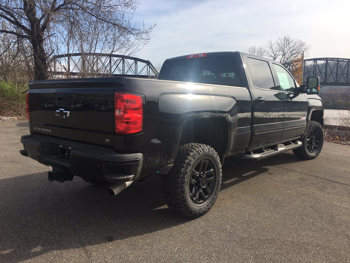 AutoChoiceOH's tweet image. Try to have the Monday blues when you hop in this truck.  We have plenty more where this comes from as well @AutoChoiceOH.