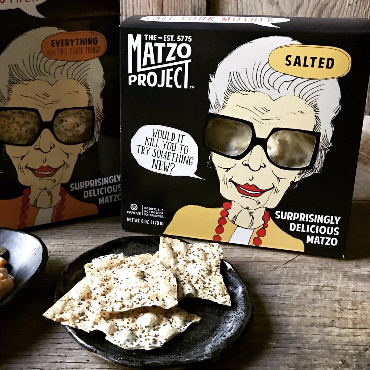 CRAFTbyUMH's tweet image. Matzah that tastes ... good even! You know what I'm talking about. Adorable packaging a bonus. @MatzoProject Pesach Sameach/Happy Pesach!