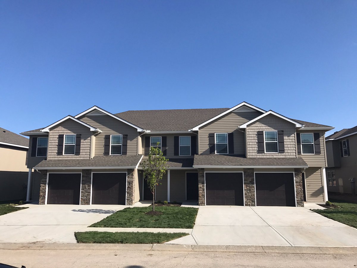TurnKeyRealtyKC's tweet photo. Sod is in at Serrano Luxury Townhomes!
Contact us today to schedule a showing
816-903-2226!
#TurnKeyRealtyKC #ResultsThatMoveYou https://t.co/drjItA4Uni
