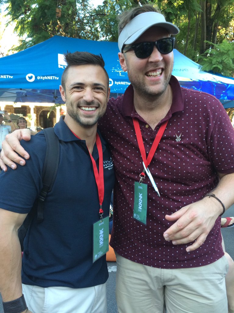 Werner Coetzer van <a href="/GMR_kykNet/">Getroud met Rugby</a> is hier om <a href="/TannieEvita/">Evita Bezuidenhout</a> te sien!  #KKNK2017 #BeleefDit <a href="/kykNETtv/">kykNET TV</a>