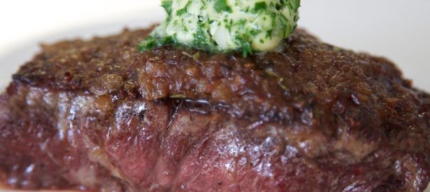 RepostQueen's tweet photo. #Steak with #Caramelized #Onions & #Herb #Butter | #ByronTalbott https://t.co/RjPb0ApkCY RepostQueen #Recipes #FoodPorn #HealthyFood #RQ https://t.co/FgyWqG1grH