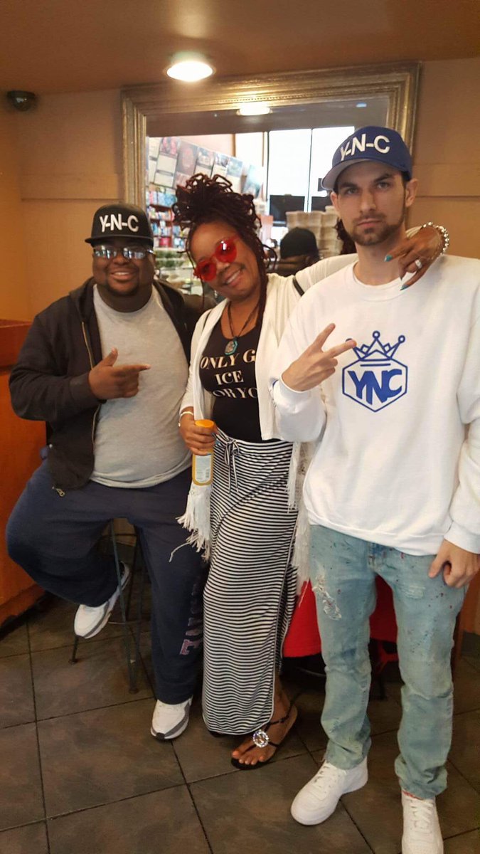 joshfromync's tweet photo. We met @wizkhalifa's Mom yesterday before our show in New York She's very humble. https://t.co/ySYUFN8U3U