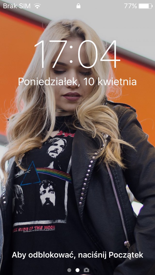 kajamejka's tweet photo. @olciiakYT  Taka tapeta z Olciiak 🌸🌹😌🌈 https://t.co/CdcFW7UMYP