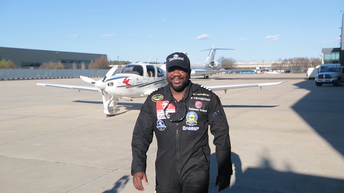 dpfza's tweet photo. @theredseairline proud of the success of #OneMan. #OneWorld. #OnePlane @LolaOdujinrin: Mission Accomplished watch: https://t.co/bYczc0USPh https://t.co/hBultyx5Xy