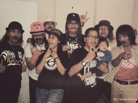 mkasih encang2 <a href="/OM_PMR/">OM PMR</a>.. idola aye dr jmn sd ampe skrng ud pny bini <a href="/antique_widjaja/">Antique</a> + ank. keren, ga ade matinye :)