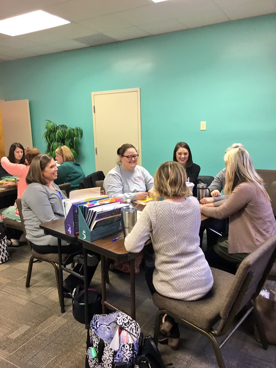 MCarr_WCDE's tweet photo. Building 💪 writers who are college and career ready. GR8 day with 4th & 5th @WCDE_TN Ts. Writing Workshop @LucyCalkins #unitsofstudywriting https://t.co/Qnl7fnGMmE