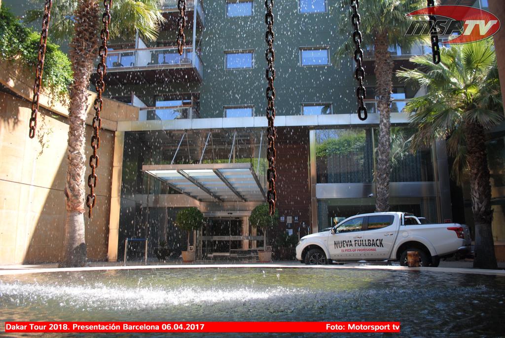 Con nuestra #pickup #fullback de #turiauto en el #hotelmiramarbcn