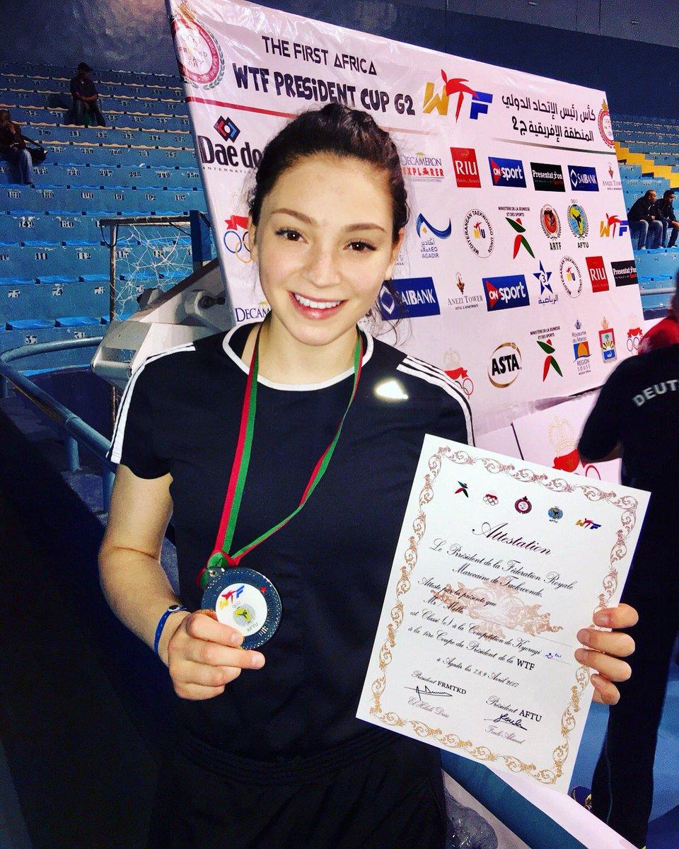 DALE RT ¡Gran trabajo <a href="/CarolenaPanama/">Carolena Carstens</a>! La taekwondista panameña logró medalla de plata en la Copa África. bit.ly/2ojBWKd