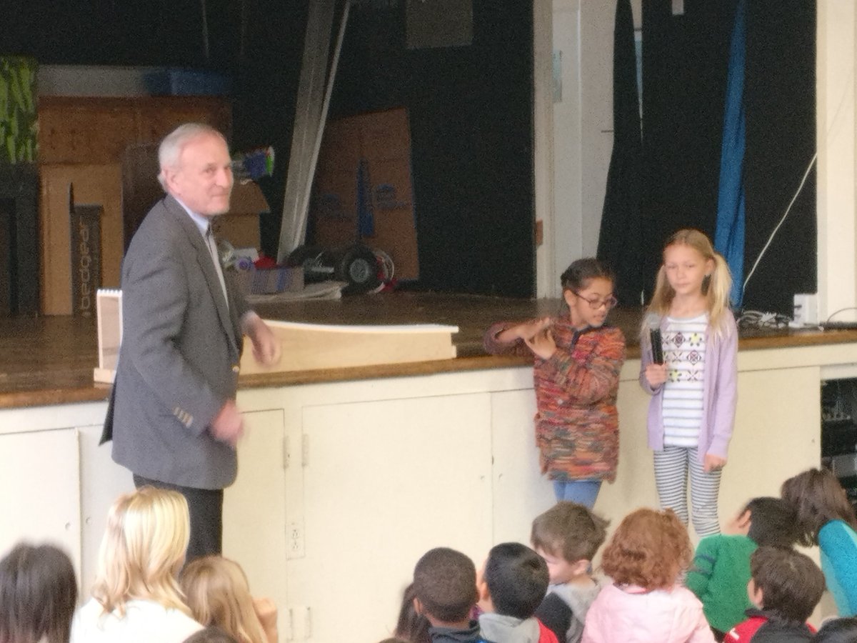 A good day at <a href="/altavistaschool/">Alta Vista School SF</a> starts with an experiment...