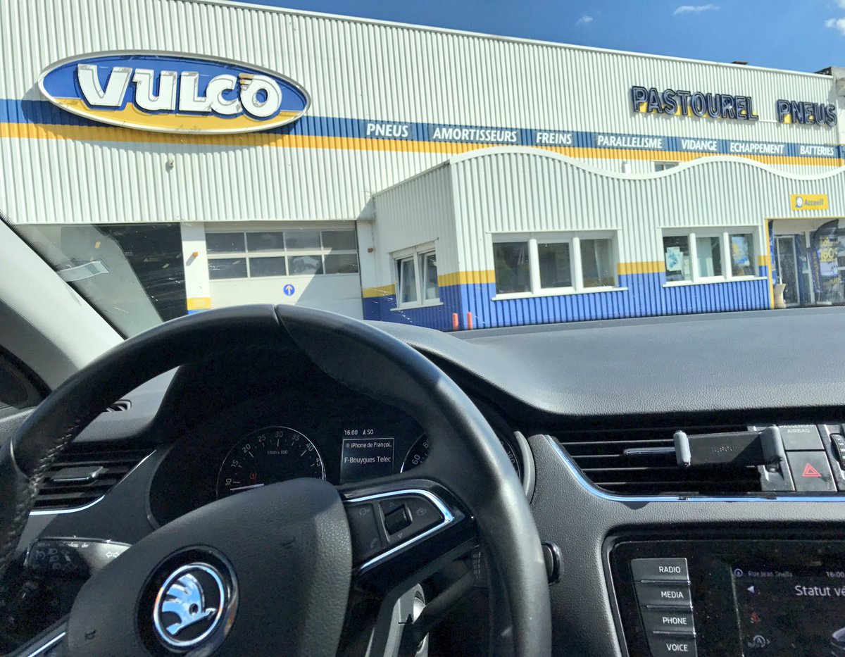 Pneus ☑️ Fidèle aux partenaires qui m'ont soutenu. Vulco m'a permis de battre le Record de l'Heure (la 1ère fois il y aura 2 ans demain).