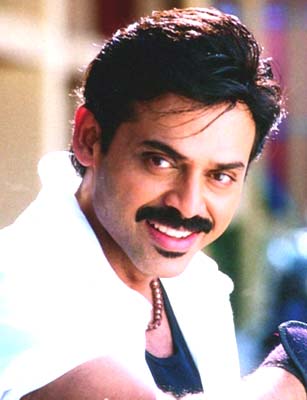 Naga Rohith™ on Twitter: "#15YearsForVaasu #Venkatesh Introduced New Hair Style To Youth ❤️😘 Straightened Hair Tho #Venky Look Awesome 👌 Trend Setter In Hair Styles 😘 https://t.co/nNGoiD8BFu" / Twitter