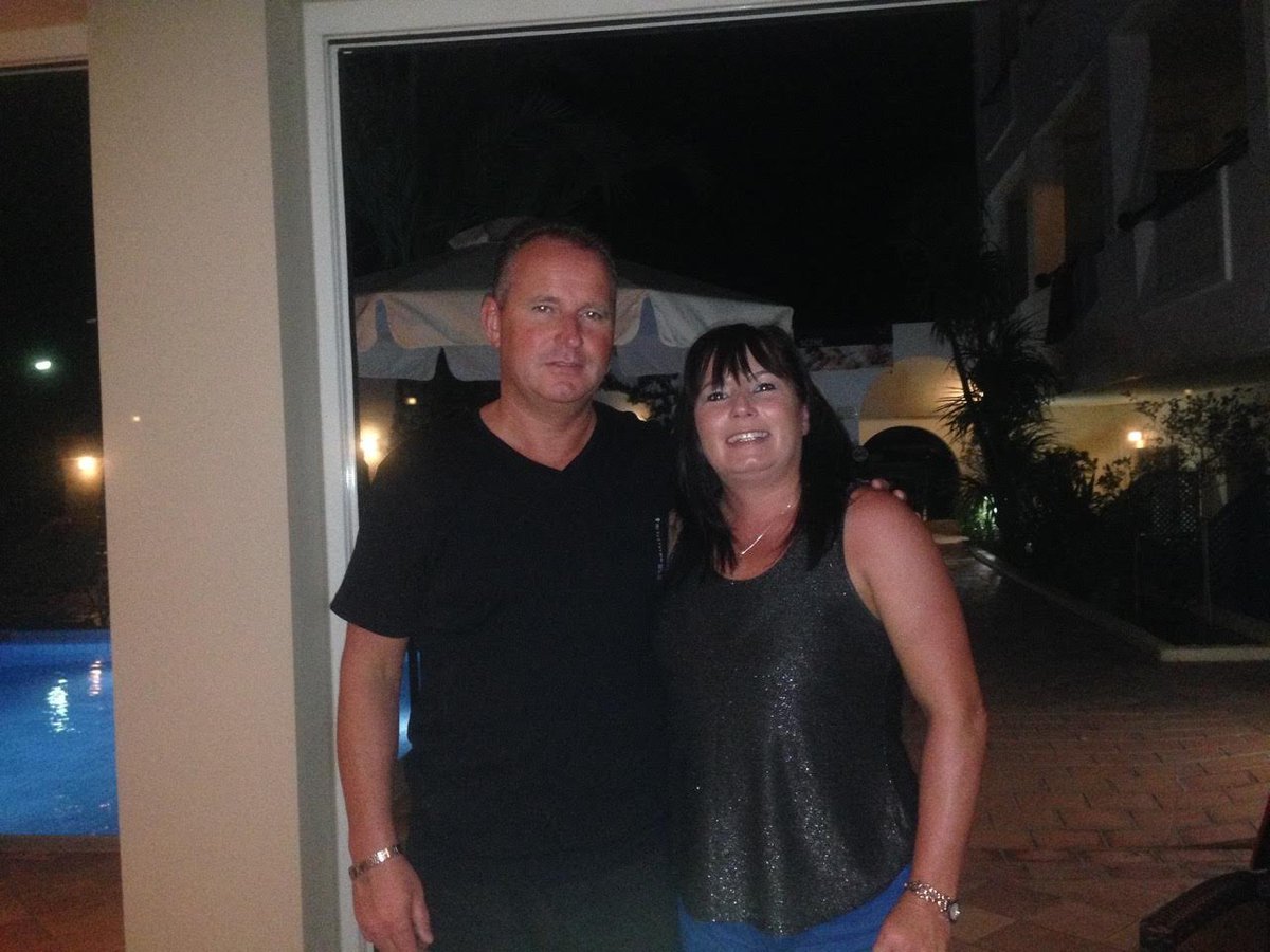 EKilbrideNews's tweet photo. Couple to sue Thomson after being struck down with food poisoning on "nightmare" luxury holiday @ThomsonHolidays https://t.co/eYpJe9sQCU https://t.co/g19JQcstjA