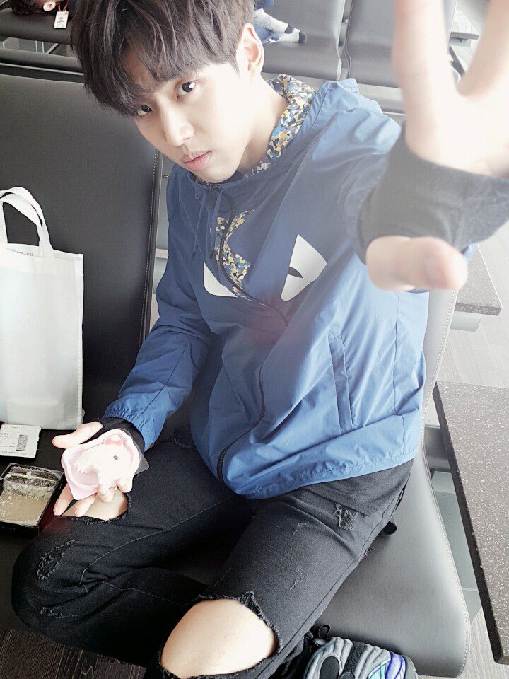 Cookiehong tweet media